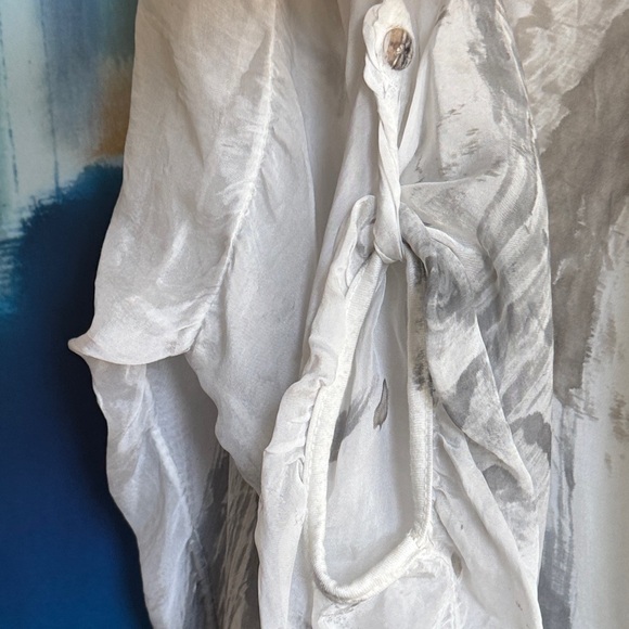 Scandal Chic Gray and White Patterned Tunic dress - Picture 6 of 10